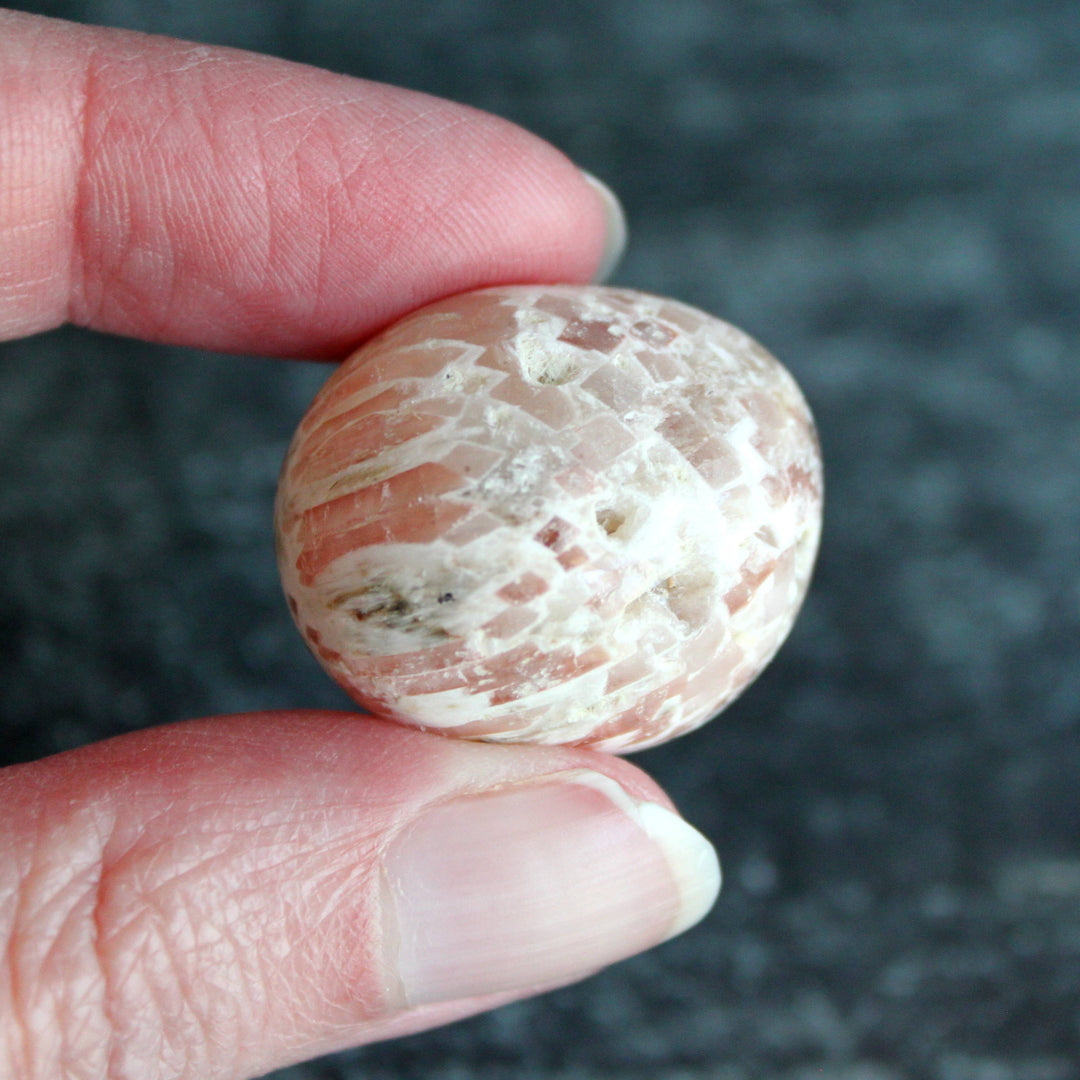 Scolecite with Peach Stilbite Tumbles