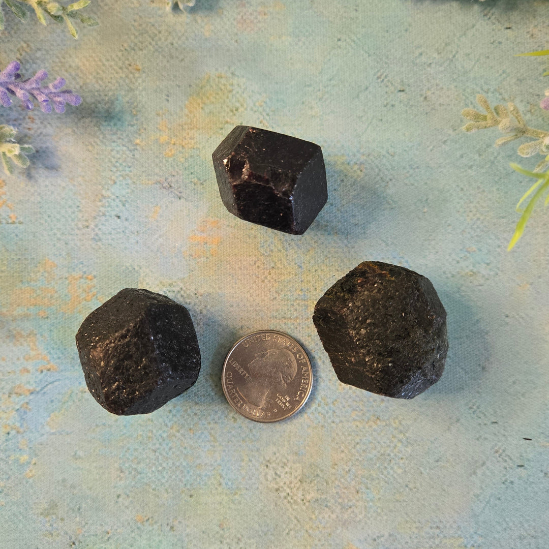 Natural rough garnet crystal large size, raw dodecahedron stone for crystal collecting and wire wrapping